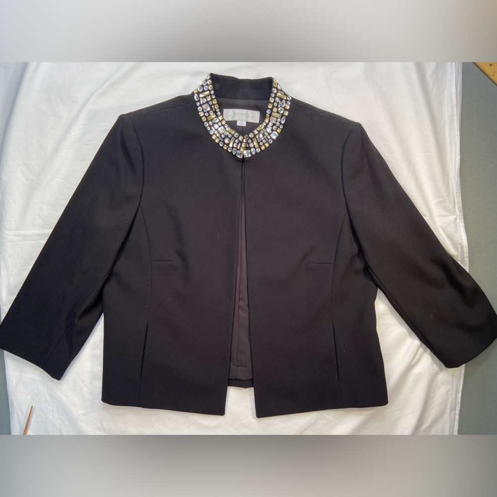Tahari Luxury Black Open Style Jacket‎ with Jeweled Collar Size 14